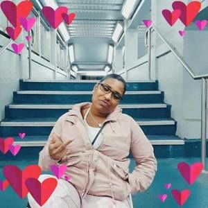 Meet your Posher, Alisha